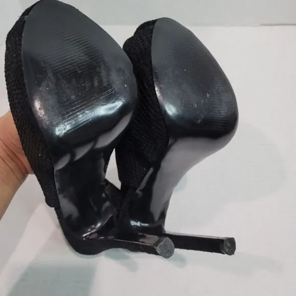 Steve Madden Adin Black Leather Peep Toe Heels Size 8.5M