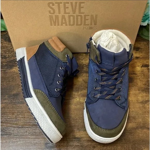 Steve Madden Boys' BCalvinHigh Top Sneakers Size 3