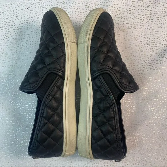 STEVE MADDEN ECENTRCQ BLACK Quilted Slip-on Sneaker Size 6