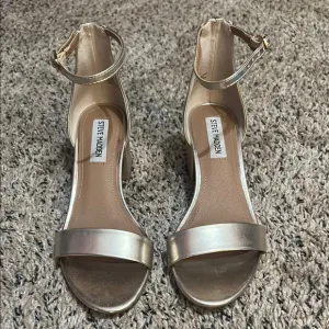 Steve Madden Gold Women's Heels
