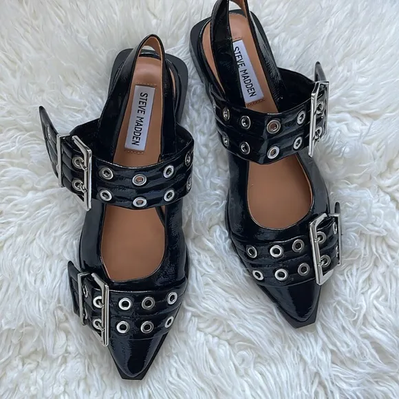 STEVE MADDEN GRAND AVE SANDAL BLACK PATENT
