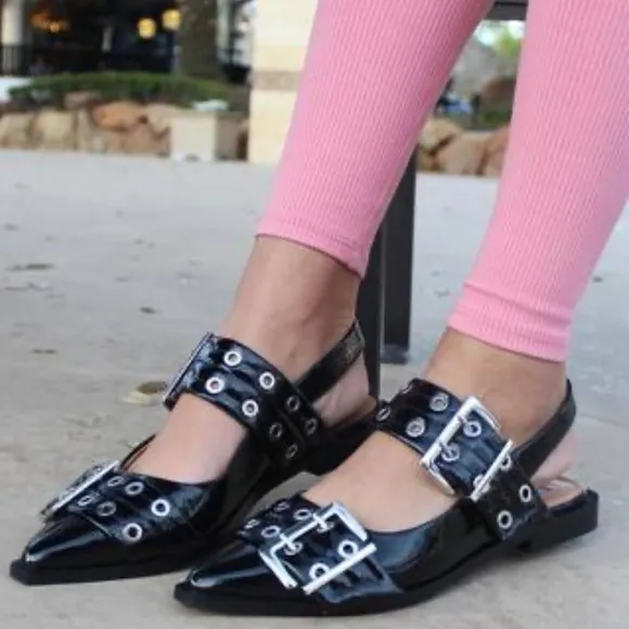 STEVE MADDEN GRAND AVE SANDAL BLACK PATENT