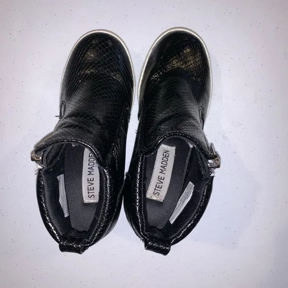 Steve Madden Jwinny girls wedge sneakers heels- heel boot