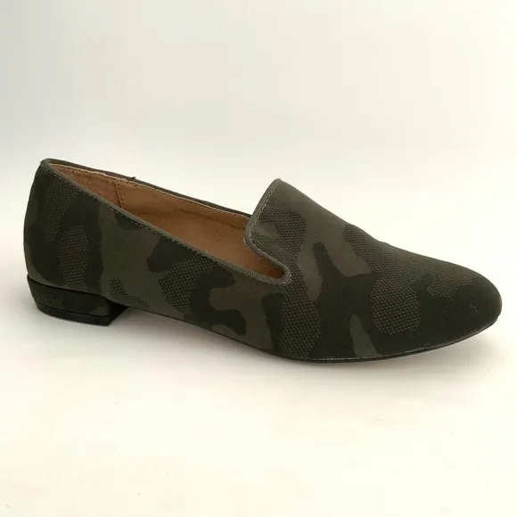 Steve Madden Loafers Women Size 7.5M Green Camouflage Solo Camp Slip-on Shoes