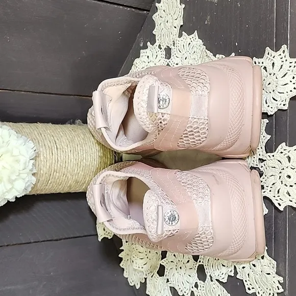 STEVE MADDEN Milo Size 7