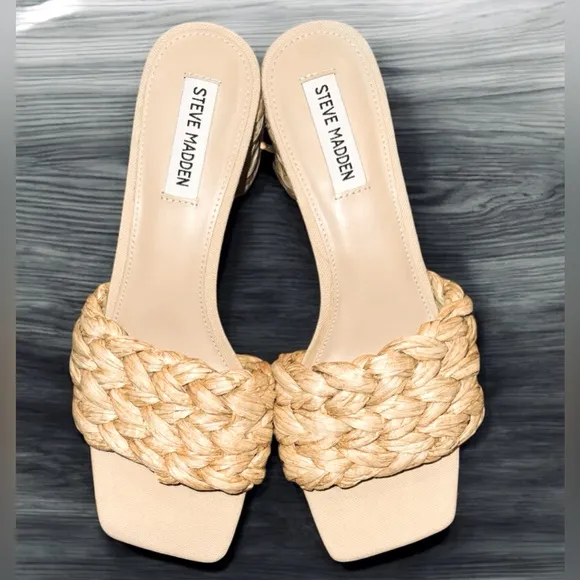 Steve MaddenWomen's Laveda Raffia Block-HeelSandals Size 9.5M Color Natural