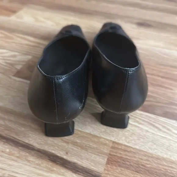 Stuart Weitzman, black leather heel shoes size 10