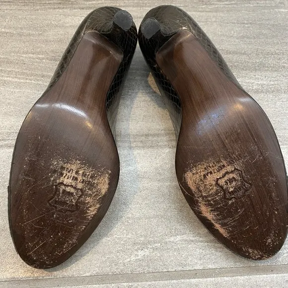 Stuart Weitzman Heels size 7.5.