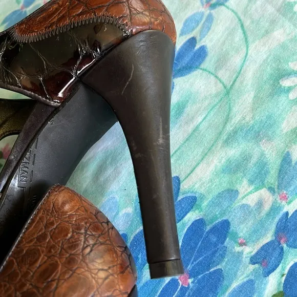 Stuart Weitzman Mixed Leather Tuxedo Lace Up Heels - 8 M (?)