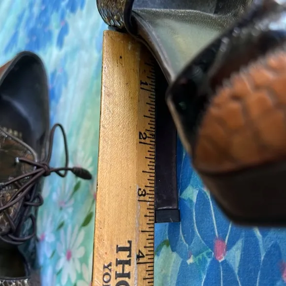 Stuart Weitzman Mixed Leather Tuxedo Lace Up Heels - 8 M (?)