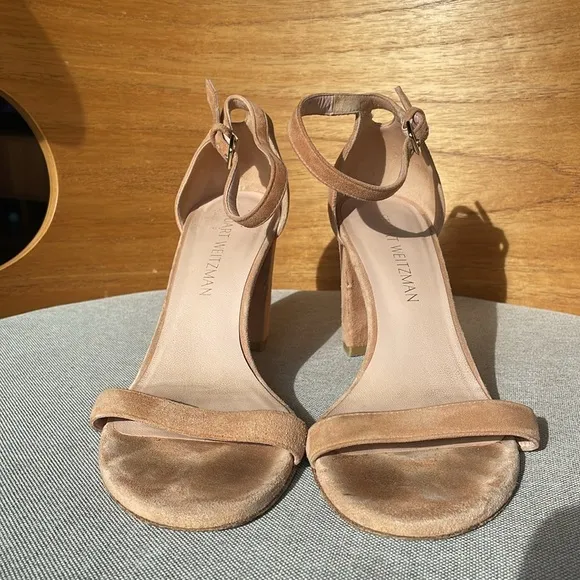 Stuart Weitzman Nearly Nude Dolce Suede Heels