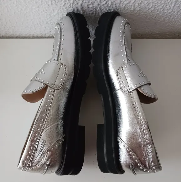 STUART WEITZMAN Parker Loafers Medium Silver Leather Metallic size 9