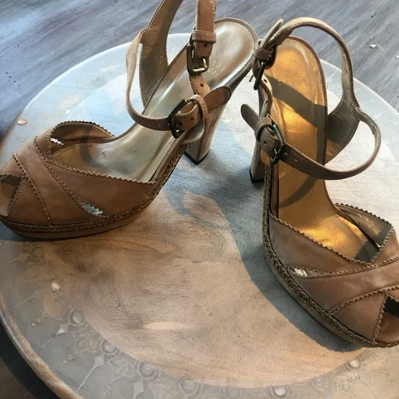 Stuart Weitzman ... Swede high sandal