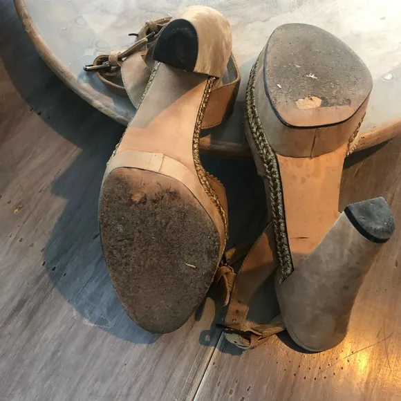 Stuart Weitzman ... Swede high sandal