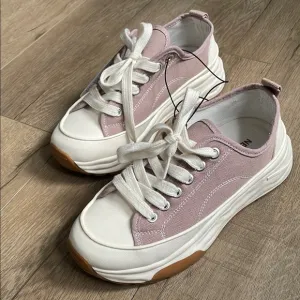 Stylish Rosy Pink purple and White Women's platform Sneakers size 37 / size 6.5