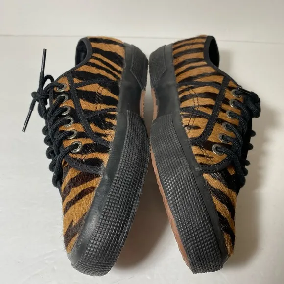 Superga Tiger  Print Leather Lace Up Sneakers Shoes Size Women’s 9 Men’s 7.5