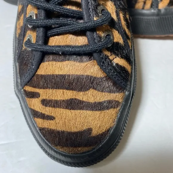 Superga Tiger  Print Leather Lace Up Sneakers Shoes Size Women’s 9 Men’s 7.5