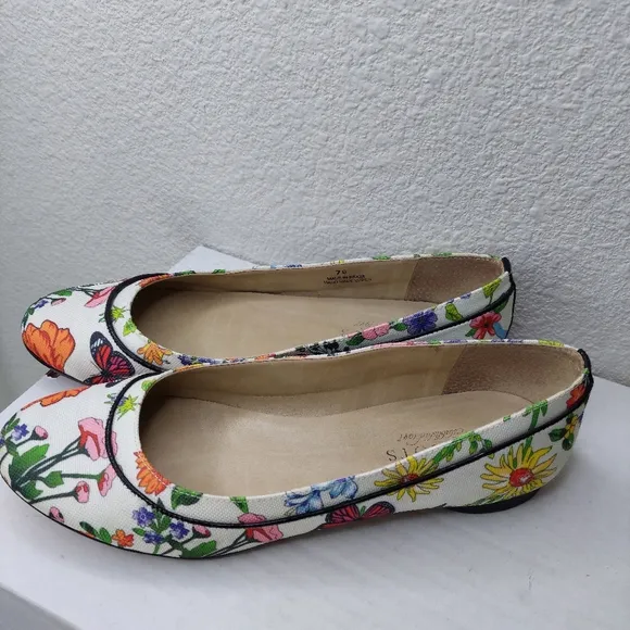Talbots Umbra Butterfly Floral Botanical Ballet Flat Sandals Size 7B