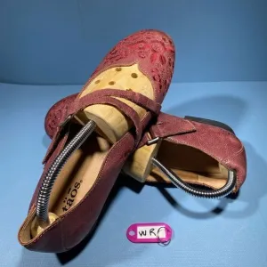 Taos Wish Womens Deep Red Leather Slip On Embroidered Mary Jane Shoes Size 39-8