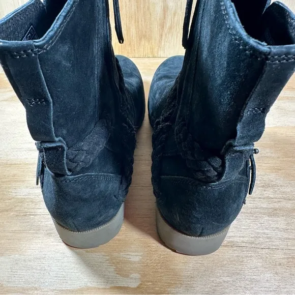 Teva Black Suede Ankle Boots Women’s Size 8