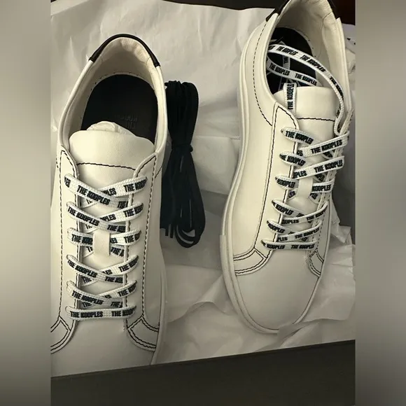 THE KOOPLES white sneakers size 40 NEW IN BOX 9-9.5. See  chart French sizing