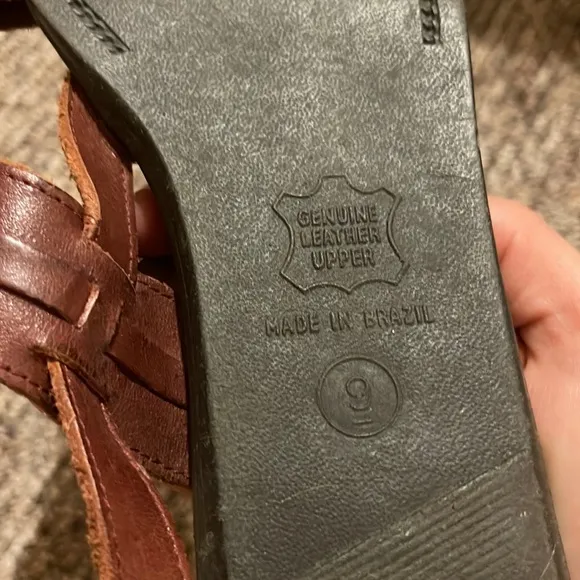 The Leather Collection woman’s sandals