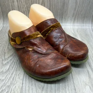 THINK! Slip on Leather Mules