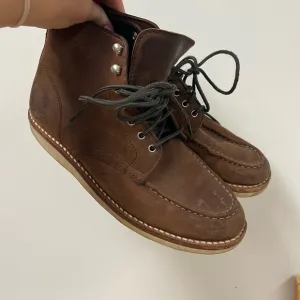 thursday boots diplomat moc toe