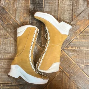 Timberland boots. Super duper cool! Size 7.5. Never worn out.