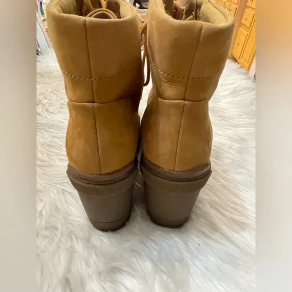 Timberland Women's Lana High Heel Wheat Leather Boots Size 9