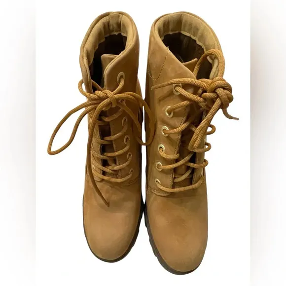 Timberland Women's Lana High Heel Wheat Leather Boots Size 9