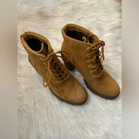 Timberland Women's Lana High Heel Wheat Leather Boots Size 9