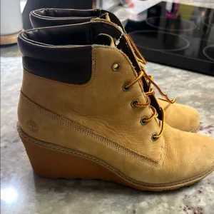 Timberland Women's Tan Wedge Boots