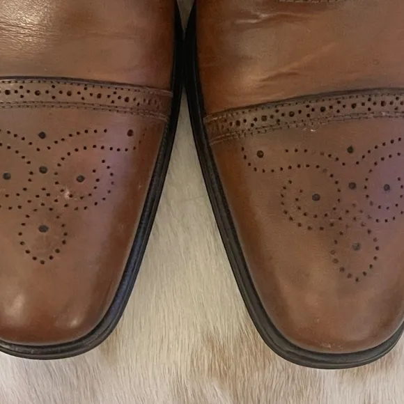 To Boot New York Connors Dark Brown Medallion Cap Toe Dress Shoes 10 1/2