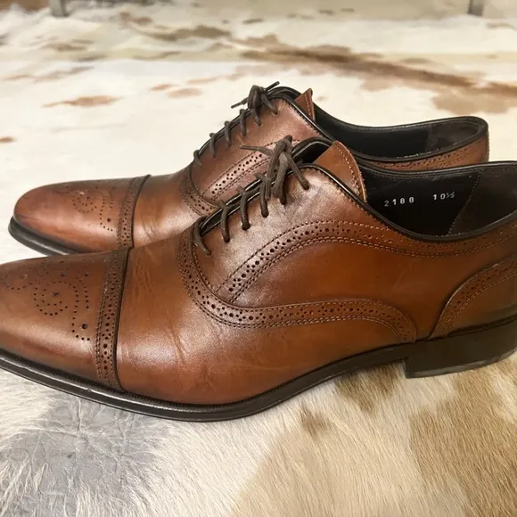 To Boot New York Connors Dark Brown Medallion Cap Toe Dress Shoes 10 1/2