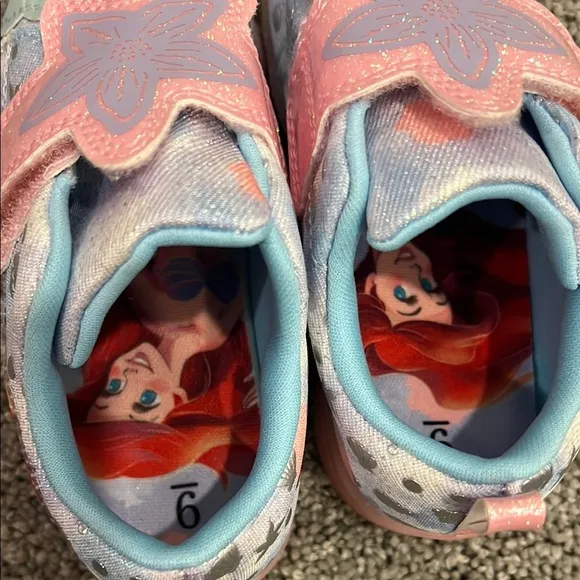 Toddler girls size 9 lot of 3 shoes