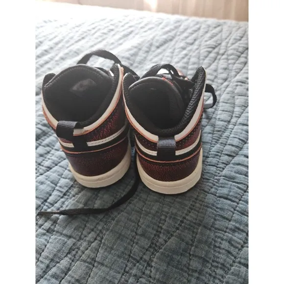 toddler Nike shoes size us 6C unisex