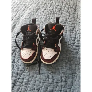 toddler Nike shoes size us 6C unisex