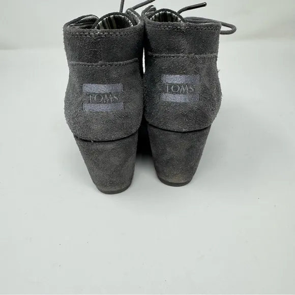 TOMS Suede Desert Lace Up Wedge Heels Booties Shoes Women's Size 8.5 Gray