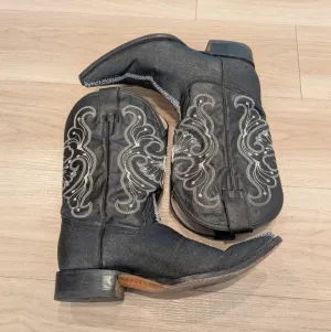Toro Palomo Black Cowboy Boots - Size 8