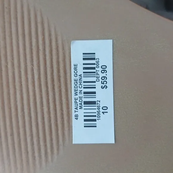Torrid  beige taupe wedge gore heels size 10