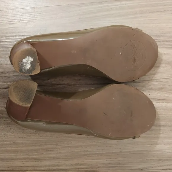 Tory burch aadan heels