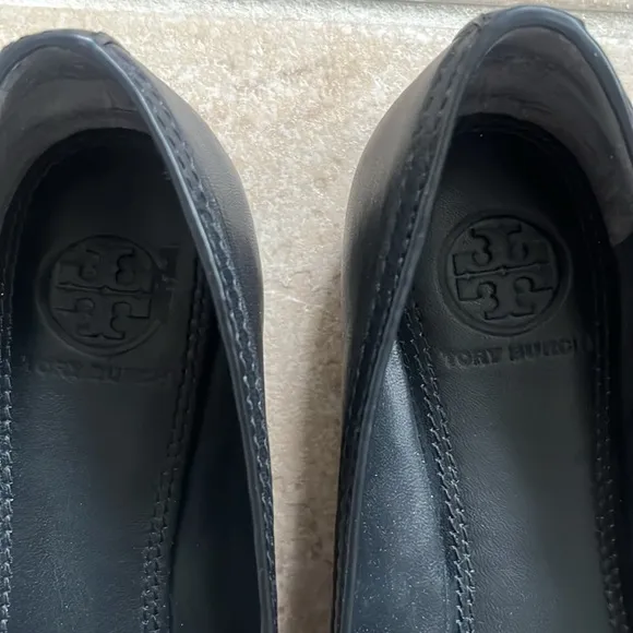 Tory Burch Black Leather Ballet Flats with large Golden Logo