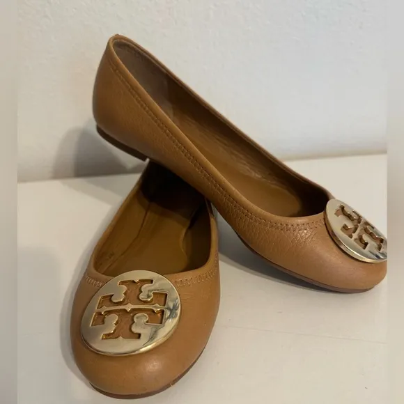 Tory Burch Caramel Pebbled Leather Gold T Logo Ballet Flats Shoes 6M