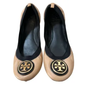Tory Burch Carolines Tan leather and Black Accents 9.5