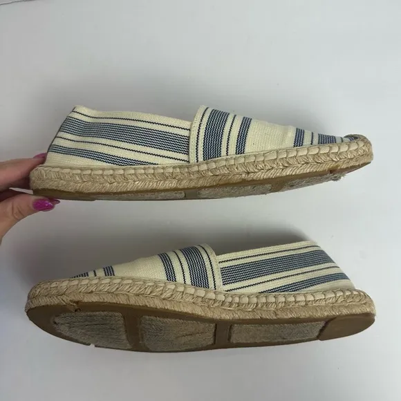 Tory Burch Cream Blue Striped CanvasEspadrilles Flats Womens Size 10.5