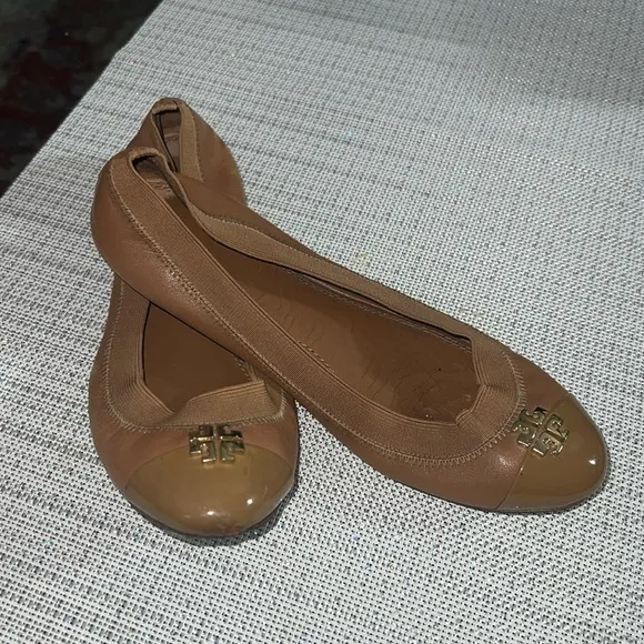 Tory Burch Flats size 7.5, pre loved 🥰