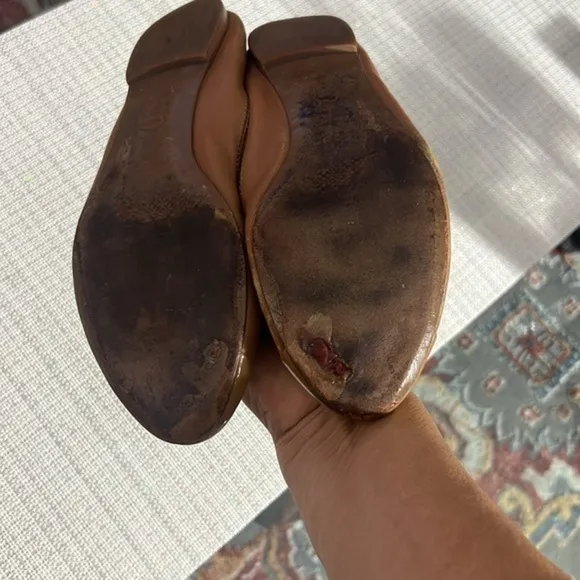 Tory Burch Flats size 7.5, pre loved 🥰