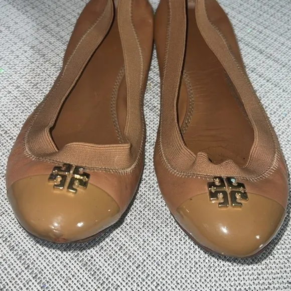 Tory Burch Flats size 7.5, pre loved 🥰