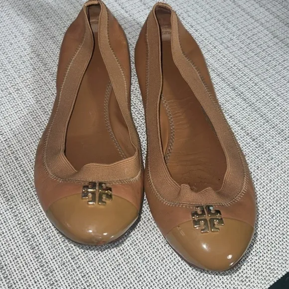 Tory Burch Flats size 7.5, pre loved 🥰